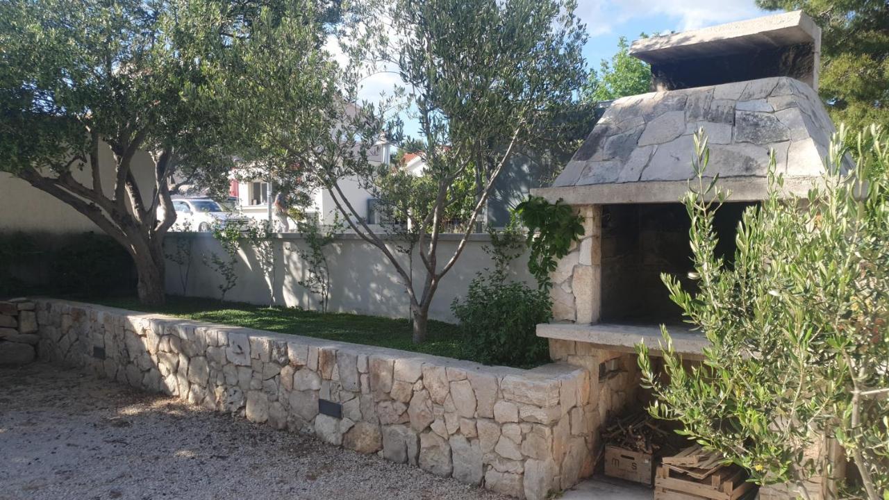 Gulin Apartments Vodice Exteriör bild