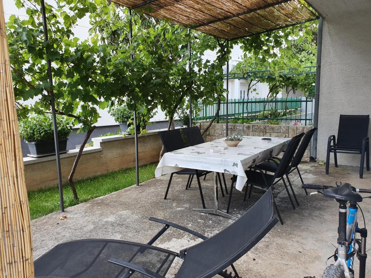 Gulin Apartments Vodice Exteriör bild