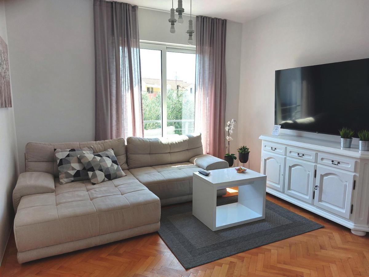 Gulin Apartments Vodice Exteriör bild
