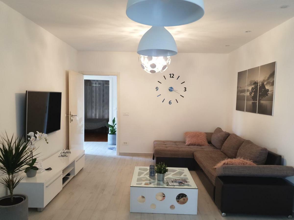 Gulin Apartments Vodice Exteriör bild