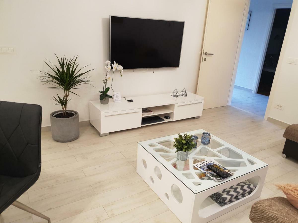 Gulin Apartments Vodice Exteriör bild